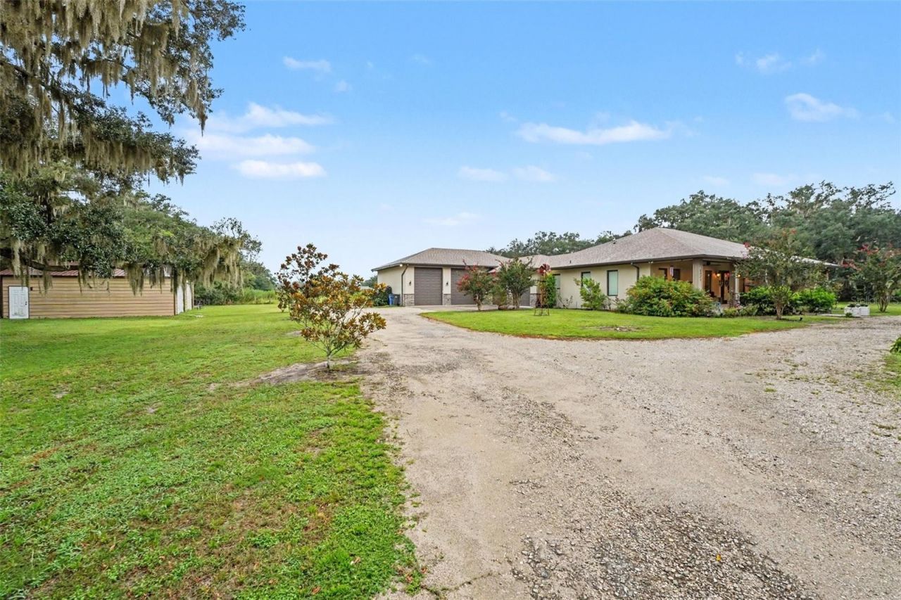 5231 Joe King Road , Plant City, FL 33567 Photo