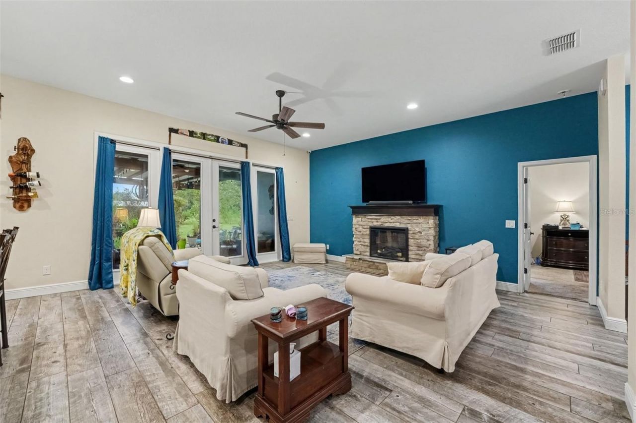 5231 Joe King Road , Plant City, FL 33567 Photo