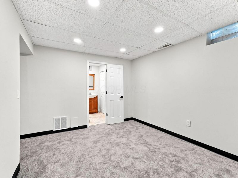 1554 Argus Road, Columbus, OH 43227 Photo 33