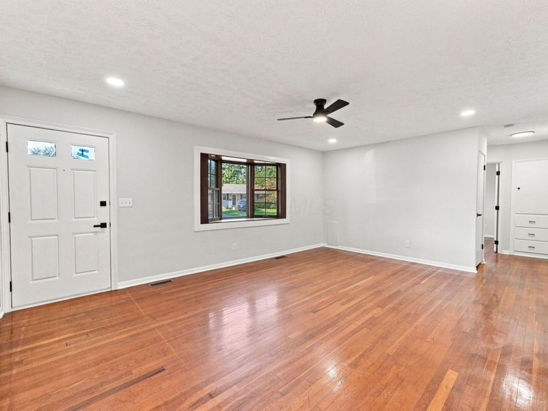 1554 Argus Road, Columbus, OH 43227 Photo 9
