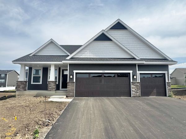 1910 Dogwood Court, Carver, MN 55315