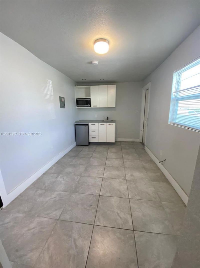 821 SW 29th Ct, Miami, FL 33135 Photo