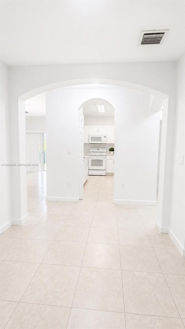 1570 NE 33rd Rd, Unit 103-11, Homestead, FL 33033 Photo