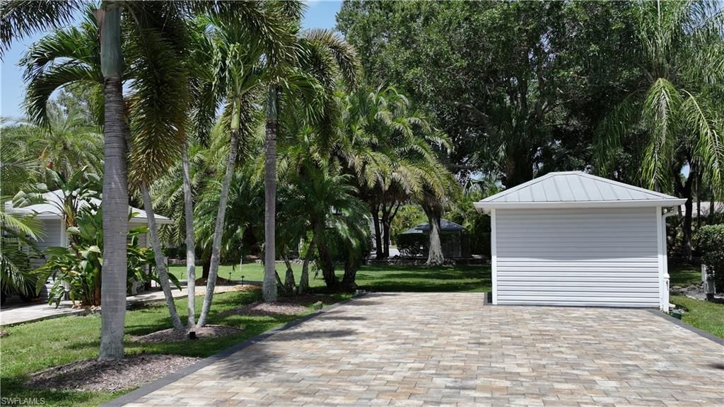 10067 Parkwood Dr , Fort Myers, FL 33905 Photo
