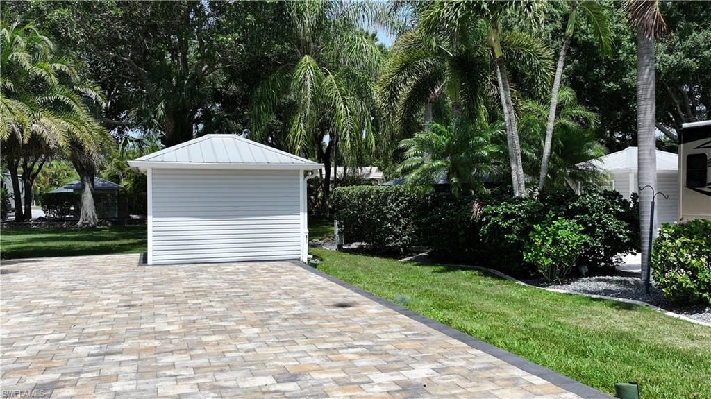 10067 Parkwood Dr , Fort Myers, FL 33905 Photo
