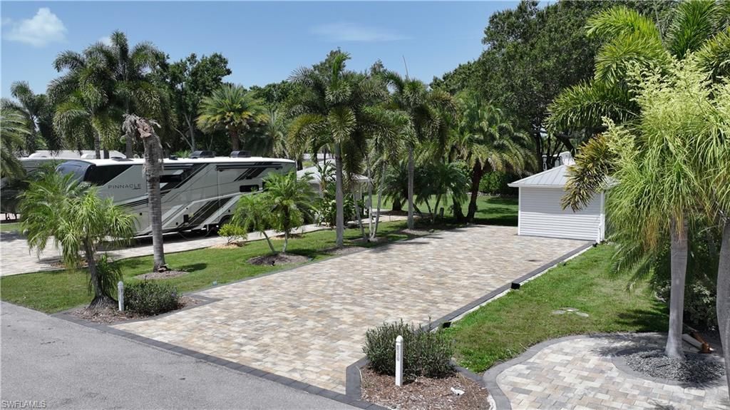 10067 Parkwood Dr , Fort Myers, FL 33905 Photo