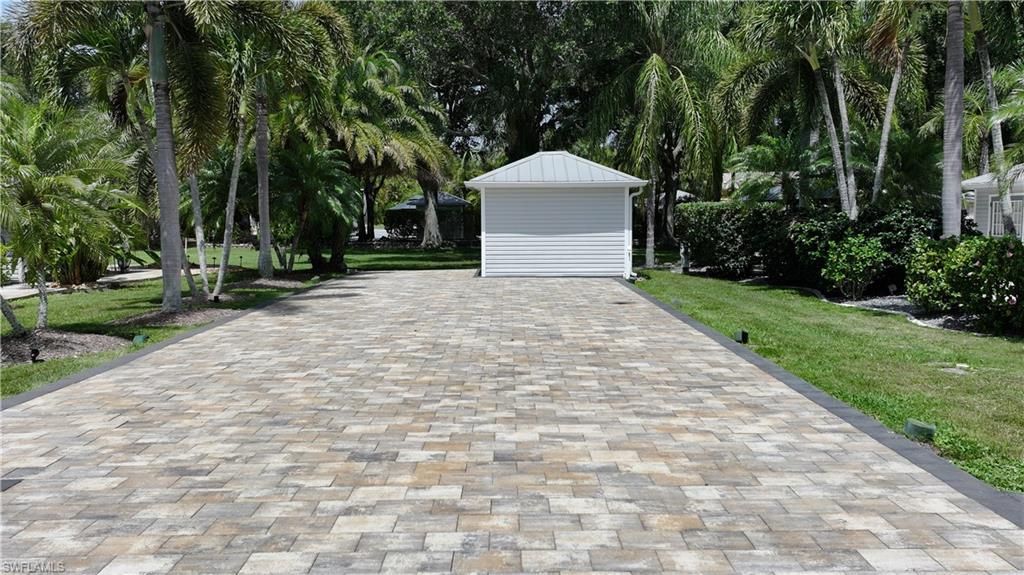 10067 Parkwood Dr , Fort Myers, FL 33905 Photo