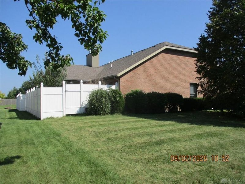 2000 Indian Ridge Drive, Piqua, OH 45356 Photo 2