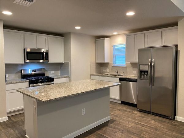 111 Craft ST , Hutto, TX 78634