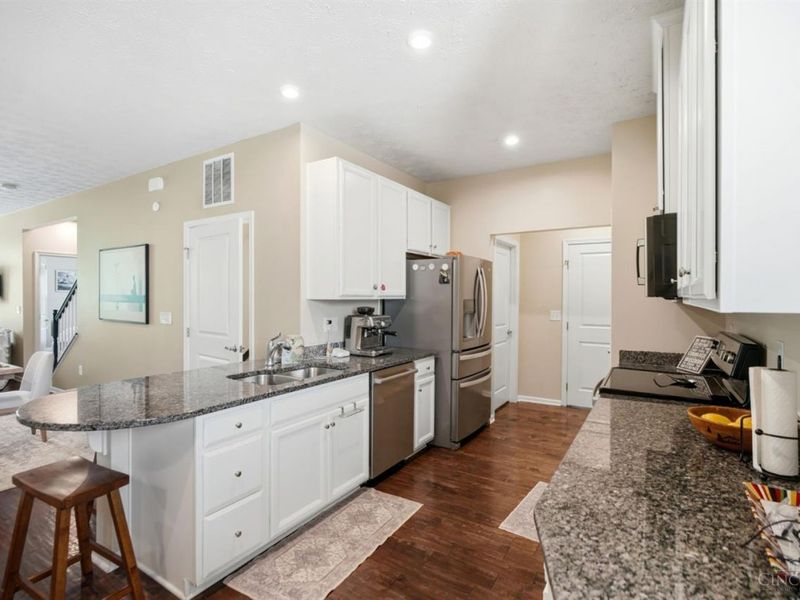 7884 Pinnacle Point Drive, West Chester, OH 45069 Photo 12