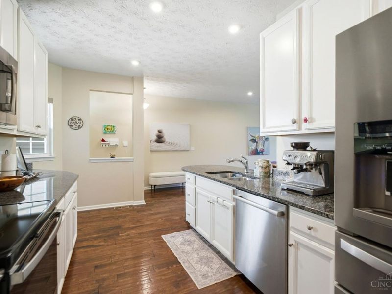 7884 Pinnacle Point Drive, West Chester, OH 45069 Photo 14