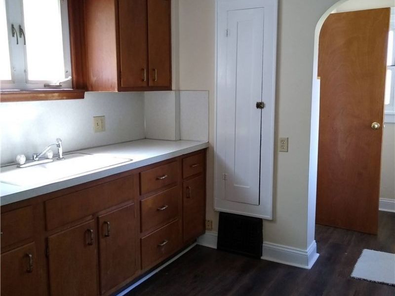 2606 10th Street SW, Canton, OH 44710 Photo 4