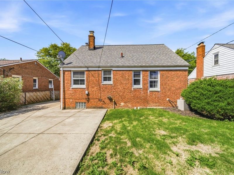 1613 Temple Avenue, Mayfield Heights, OH 44124 Photo 21