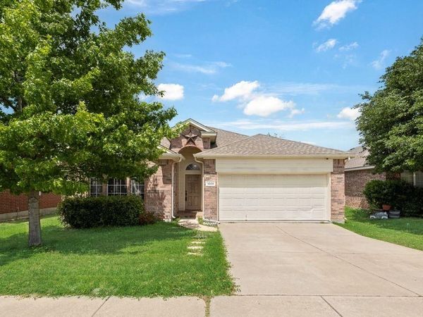 1008 Fort Apache Drive, Fort Worth, TX 76052