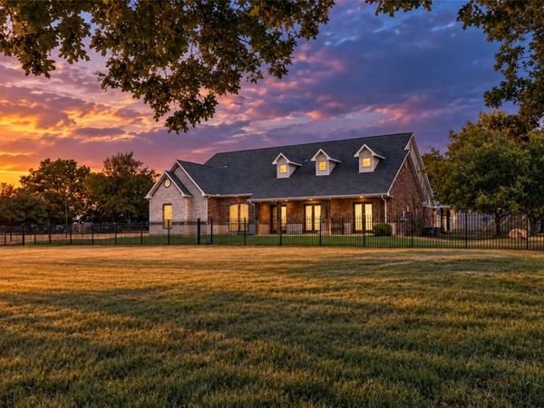 212 Oak Ridge Road, Denison, TX 75021