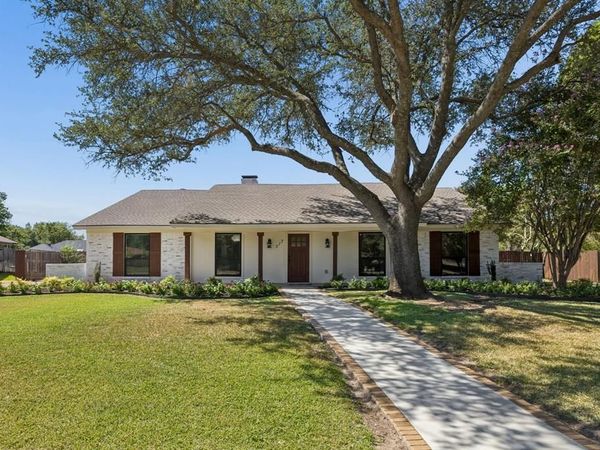 317 Pebble Knoll, Highland Village, TX 75077