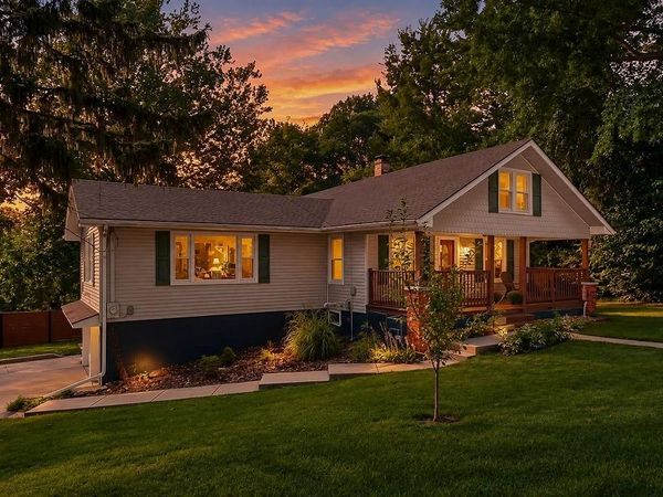 3526 N River Boulevard, Sugar Creek, MO 64050