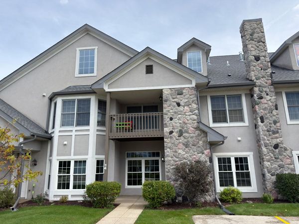 N30W23065 Pineview Way, Unit 4, Pewaukee, WI 53072