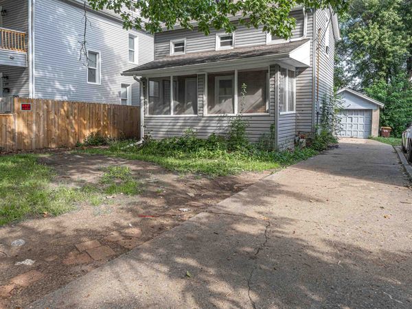 1208 Benton Street, ROCKFORD, IL 61107