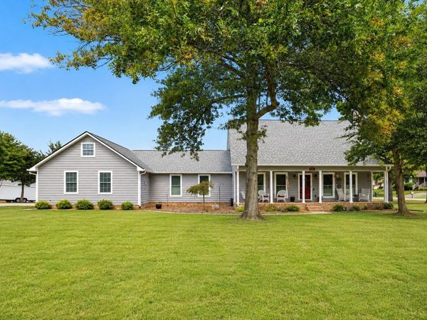 100 Westbrook Ct , Columbia, TN 38401