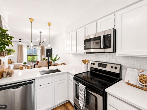2215 Post RD, Unit 1039, Austin, TX 78704