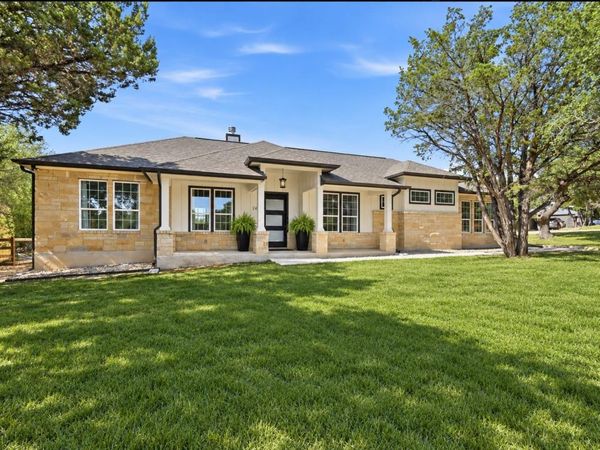 26 Persimmon Drive DR, Wimberley, TX 78676