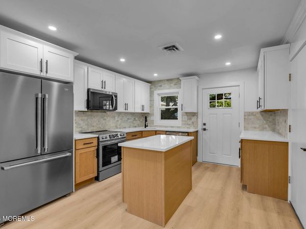 522A Thornbury Court, Lakewood, NJ 08701