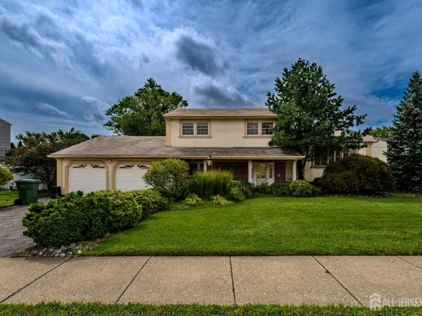 10 Devonshire Road, Parlin, NJ 08859