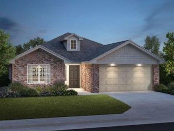 1108 E Jackrabbit Lane, Mustang, OK 73064