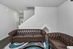 450 Ganton Court photo 4