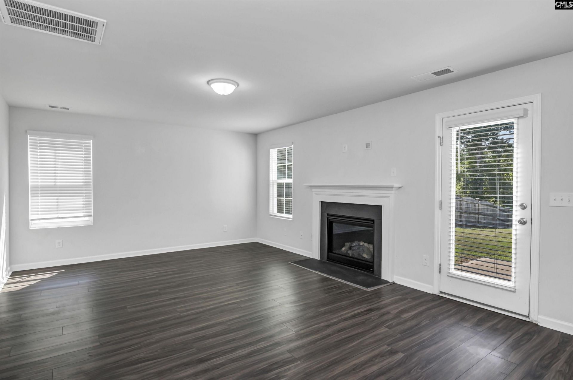 450 Ganton Court Photo 5