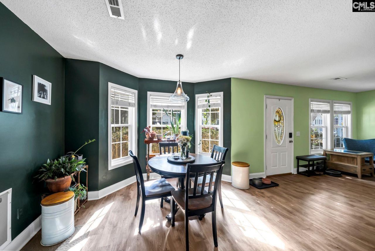 253 Montclaire Circle Photo 7
