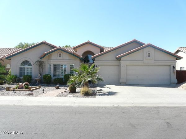 1723 W TULSA Street, Chandler, AZ 85224