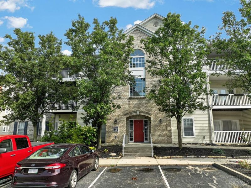 5413 Michelles Oak Court, Unit E, Green Township, OH 45248 Photo 1