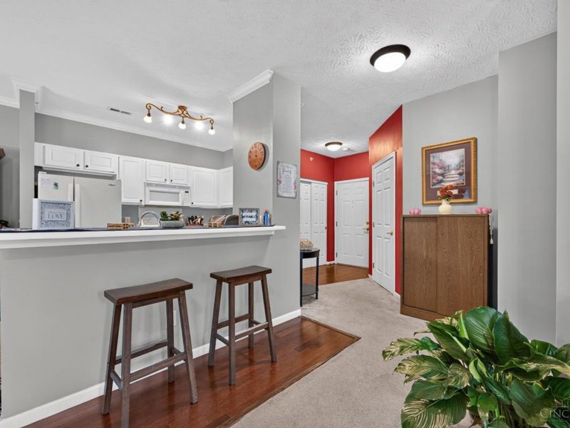 5413 Michelles Oak Court, Unit E, Green Township, OH 45248 Photo 5