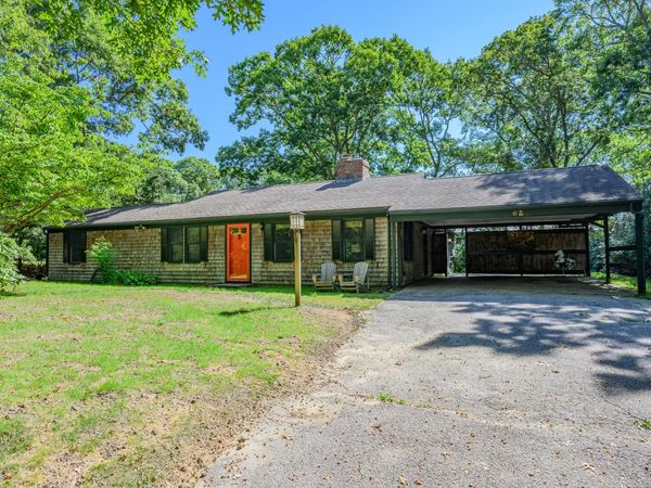 62 Hillside Dr, Barnstable, MA 02632