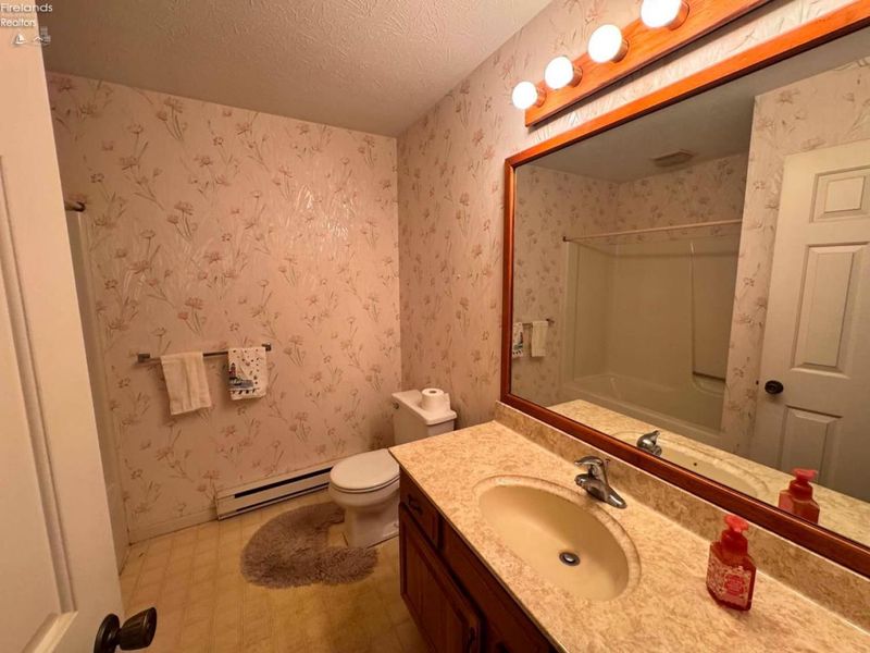316 Rivers Edge Drive, Huron, OH 44839 Photo 13