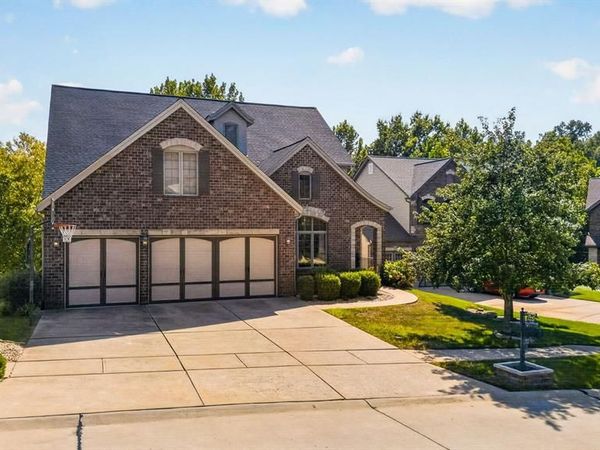 5450 Hagemann Pointe Drive, St Louis, MO 63128