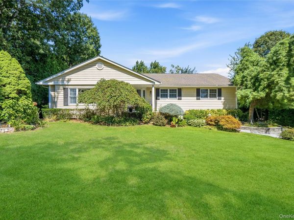 20 High Ridge Road, Plainview, NY 11803