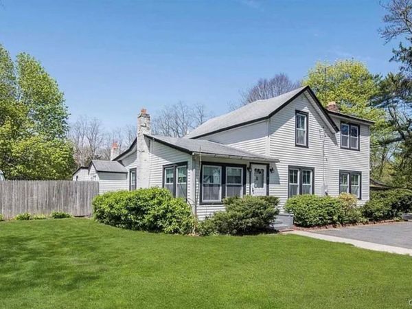 7 Mooney Pond Road , Coram, NY 11727