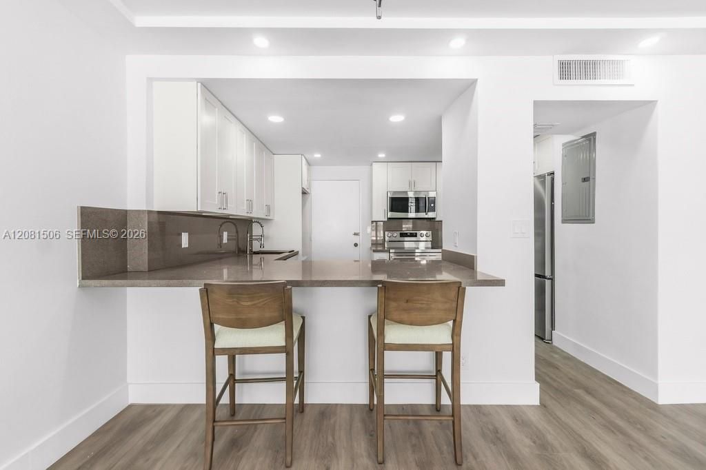 3430 Galt Ocean Dr , Unit 305, Fort Lauderdale, FL 33308 Photo