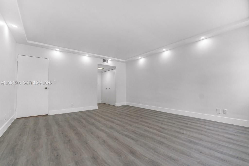 3430 Galt Ocean Dr , Unit 305, Fort Lauderdale, FL 33308 Photo