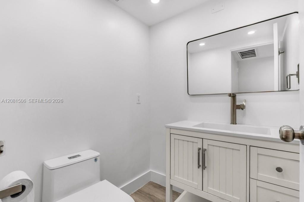 3430 Galt Ocean Dr , Unit 305, Fort Lauderdale, FL 33308 Photo