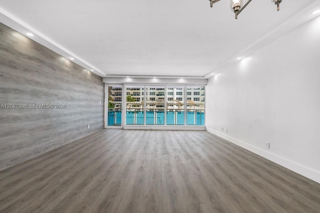 3430 Galt Ocean Dr , Unit 305, Fort Lauderdale, FL 33308 Photo