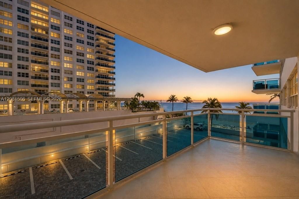 3430 Galt Ocean Dr , Unit 305, Fort Lauderdale, FL 33308 Photo
