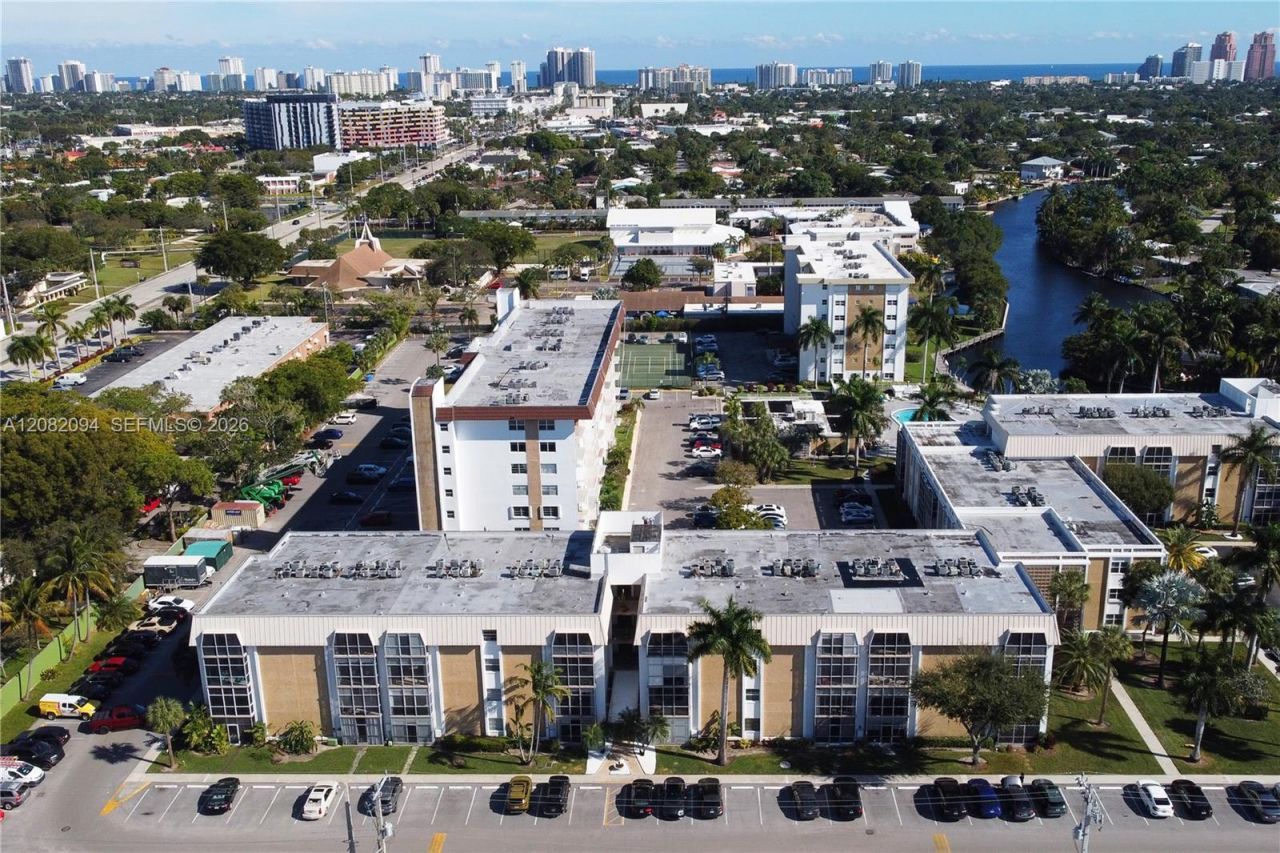 3040 NE 16th Ave , Unit 104, Oakland Park, FL 33334 Photo