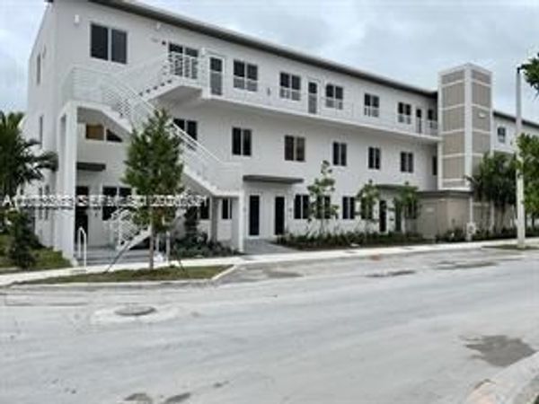 6453 NW 102nd Path , Unit 301, Doral, FL 33178