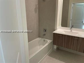 6453 NW 102nd Path, Unit 301, Doral, FL 33178 Photo