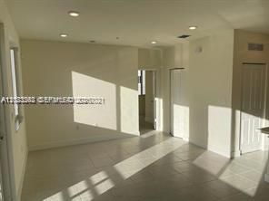 6453 NW 102nd Path, Unit 301, Doral, FL 33178 Photo