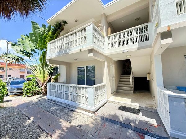 1057 SW 7th St , Unit 1, Miami, FL 33130